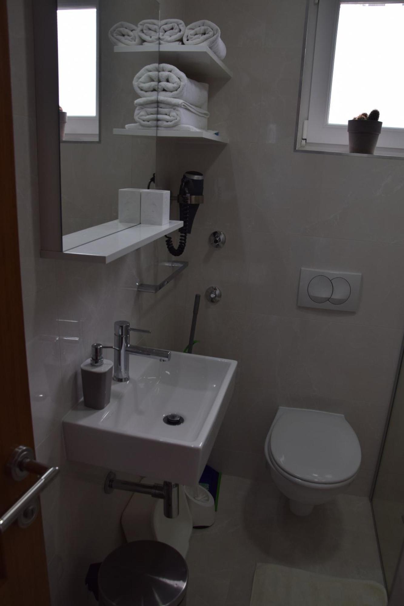 Apartments Saric Baška Voda エクステリア 写真