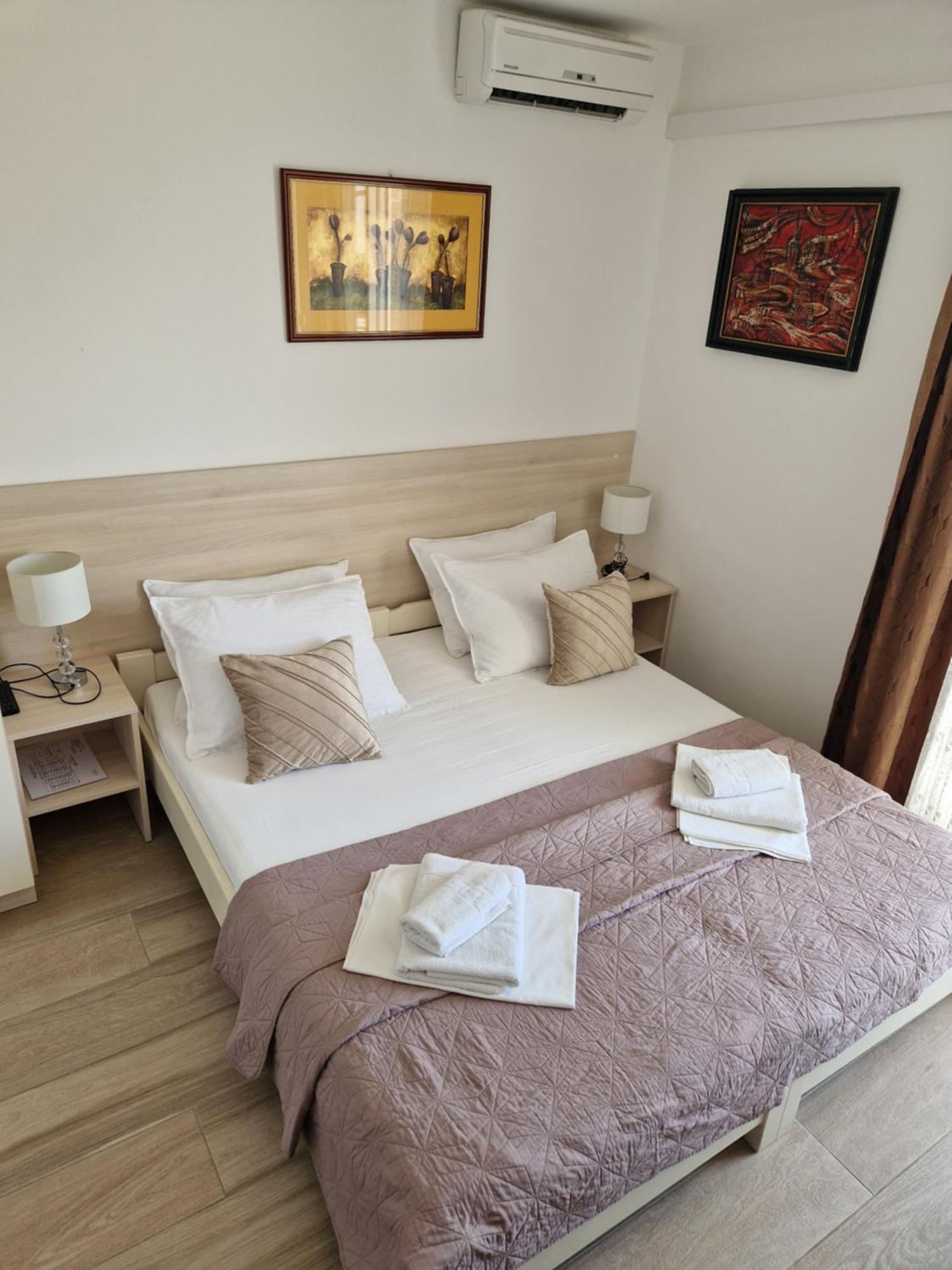 Apartments Saric Baška Voda エクステリア 写真