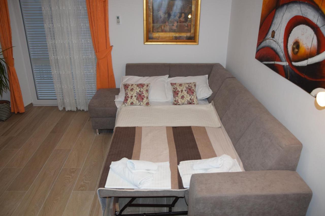 Apartments Saric Baška Voda エクステリア 写真